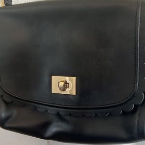 Kate Spade scalloped leather shoulder bag